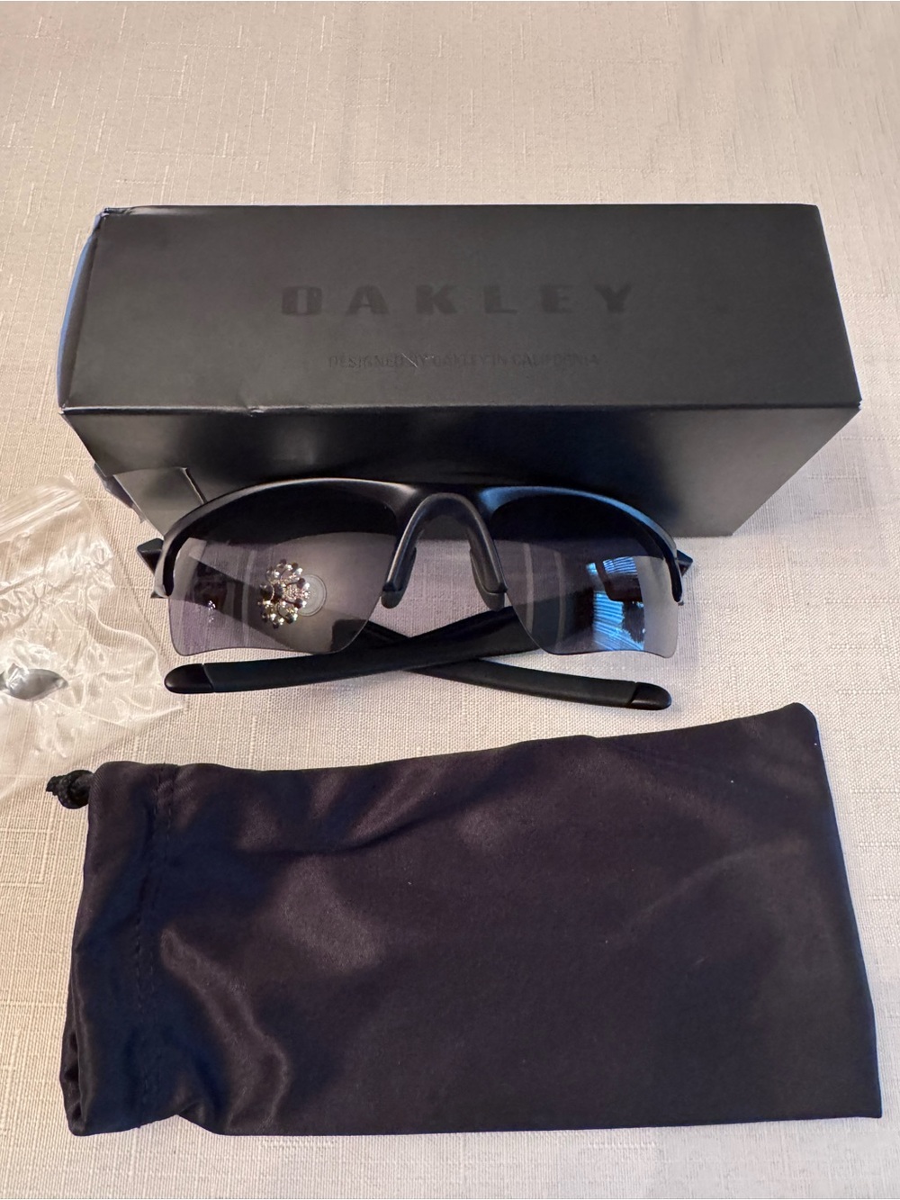 Oakley Matte Black Half Jacket 2.0 XL Sunglasses with Grey Lenses NEW IN BOX